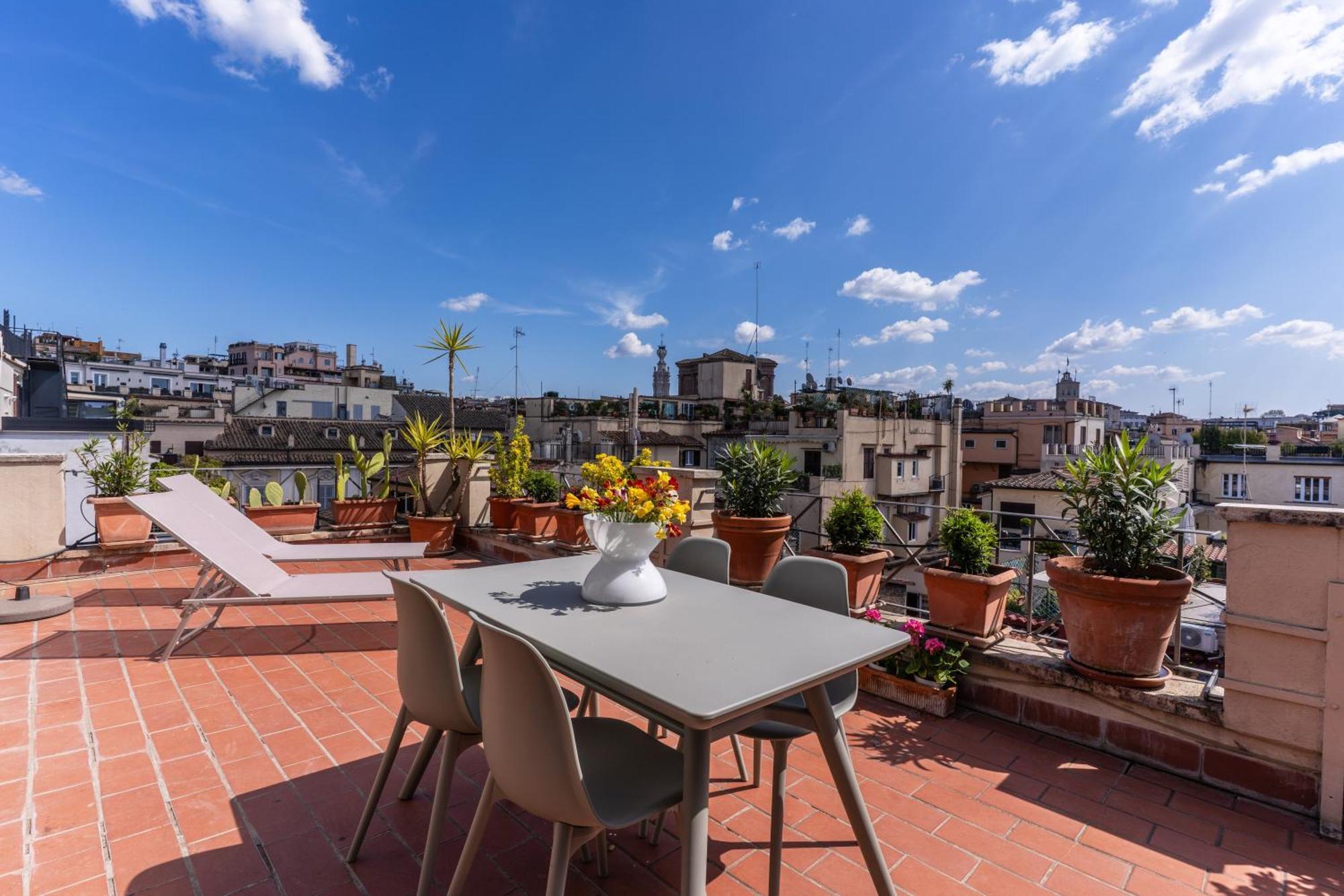Attic With Terrace Spanish Steps Exclusive Apartment Rom