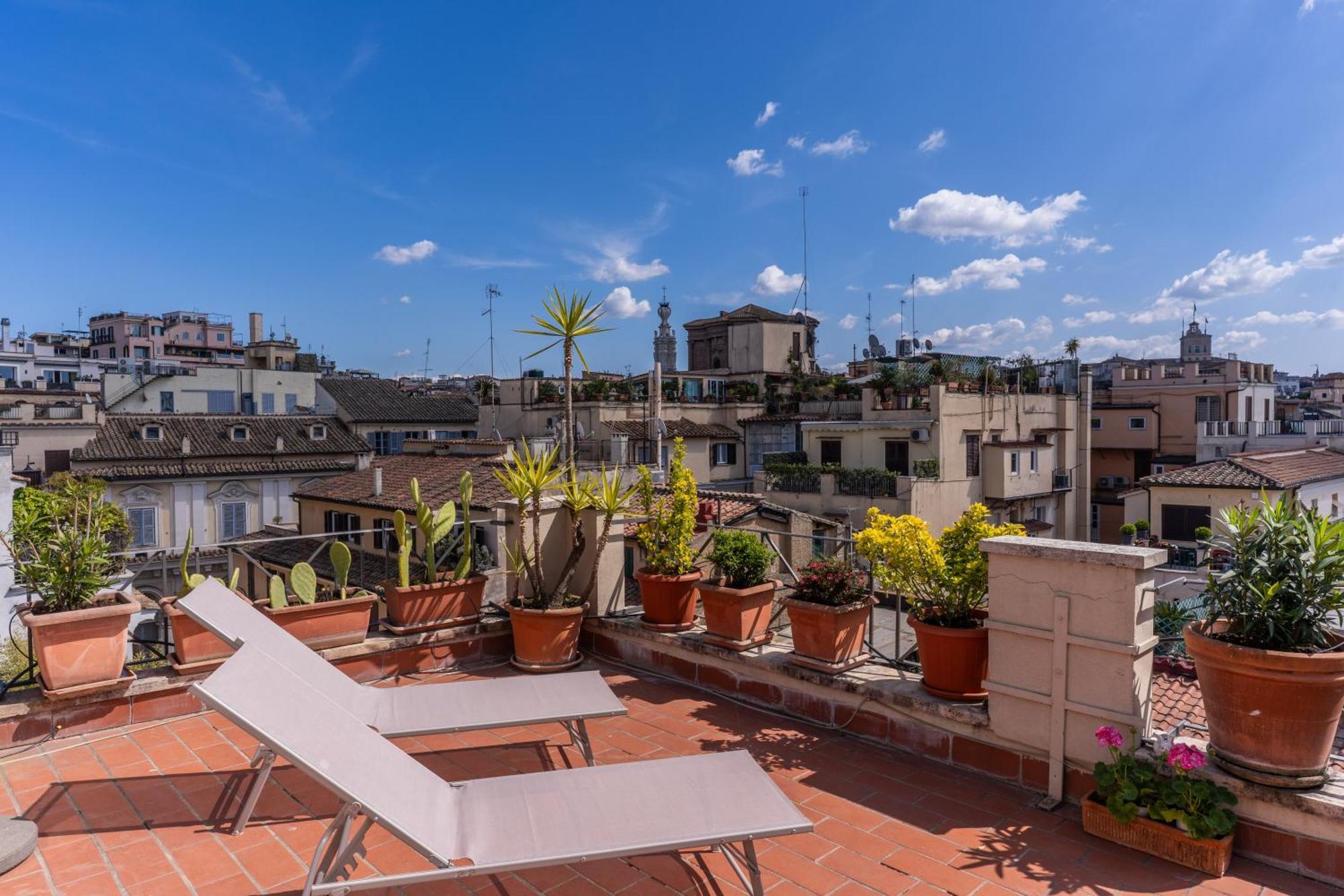 Attic With Terrace Spanish Steps Exclusive Rom
